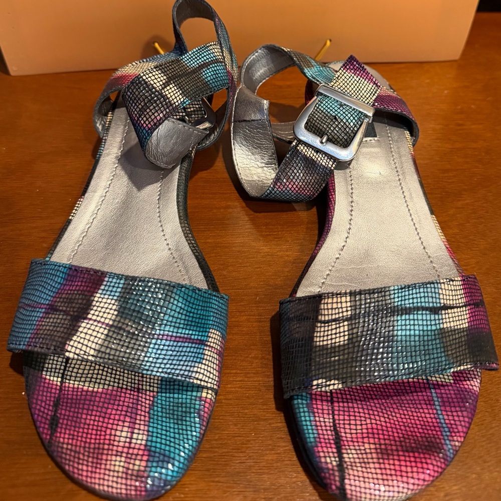 Array Multicolor Women's Sandals - image 1